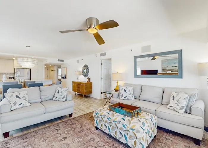 Shore House 502
